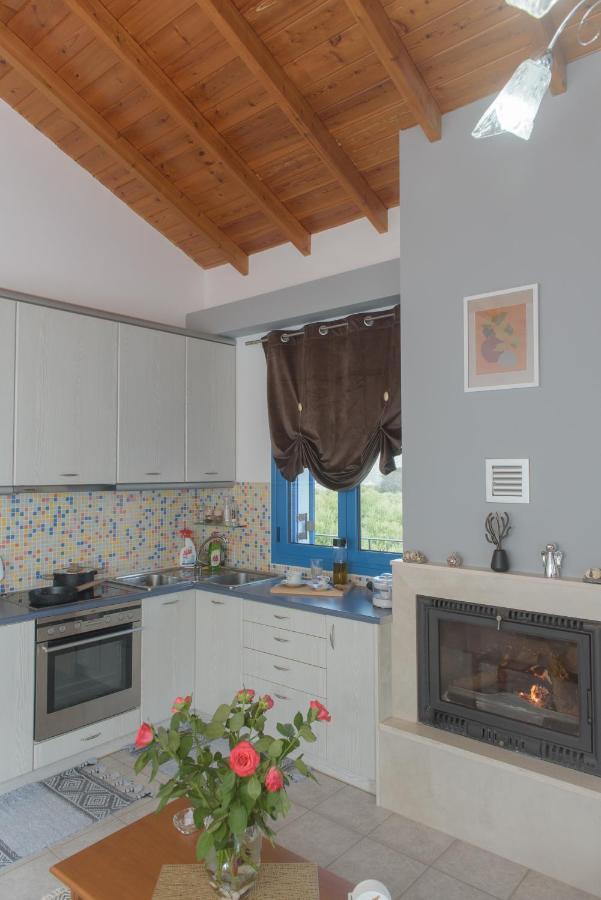 Samian Thalia Apartment Pagondas Екстериор снимка