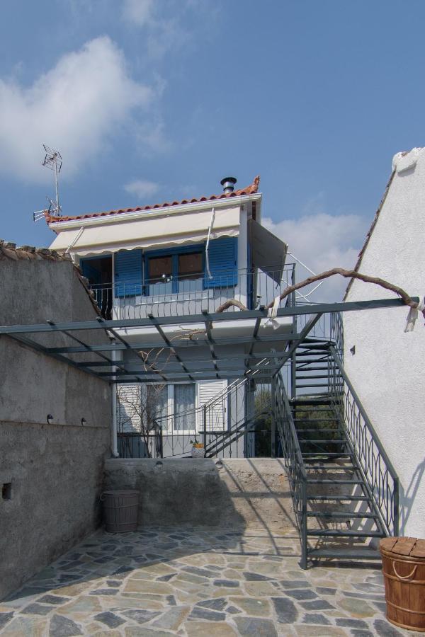 Samian Thalia Apartment Pagondas Екстериор снимка